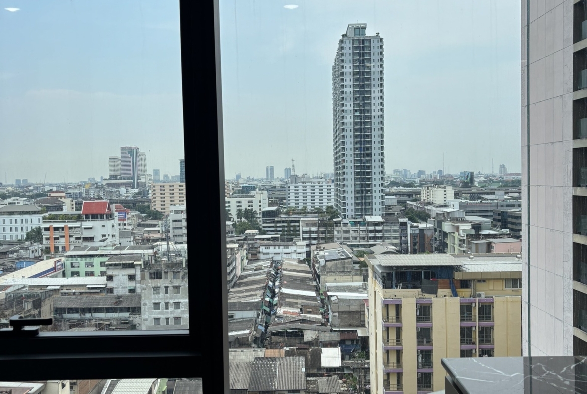 Conner Ratchathewi View