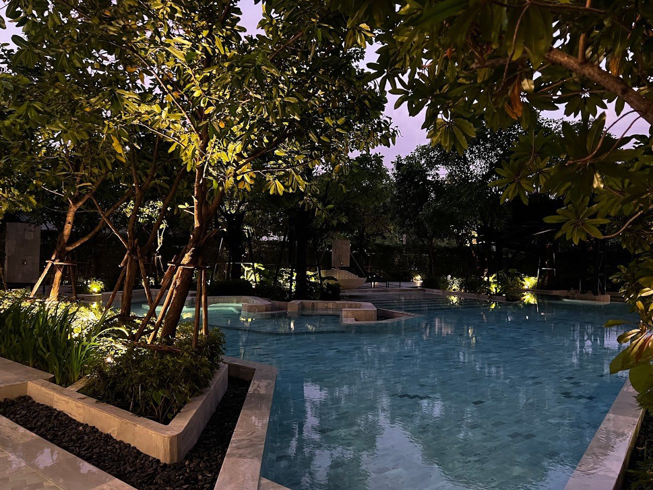 IDEO NEW RAMA9 Pool