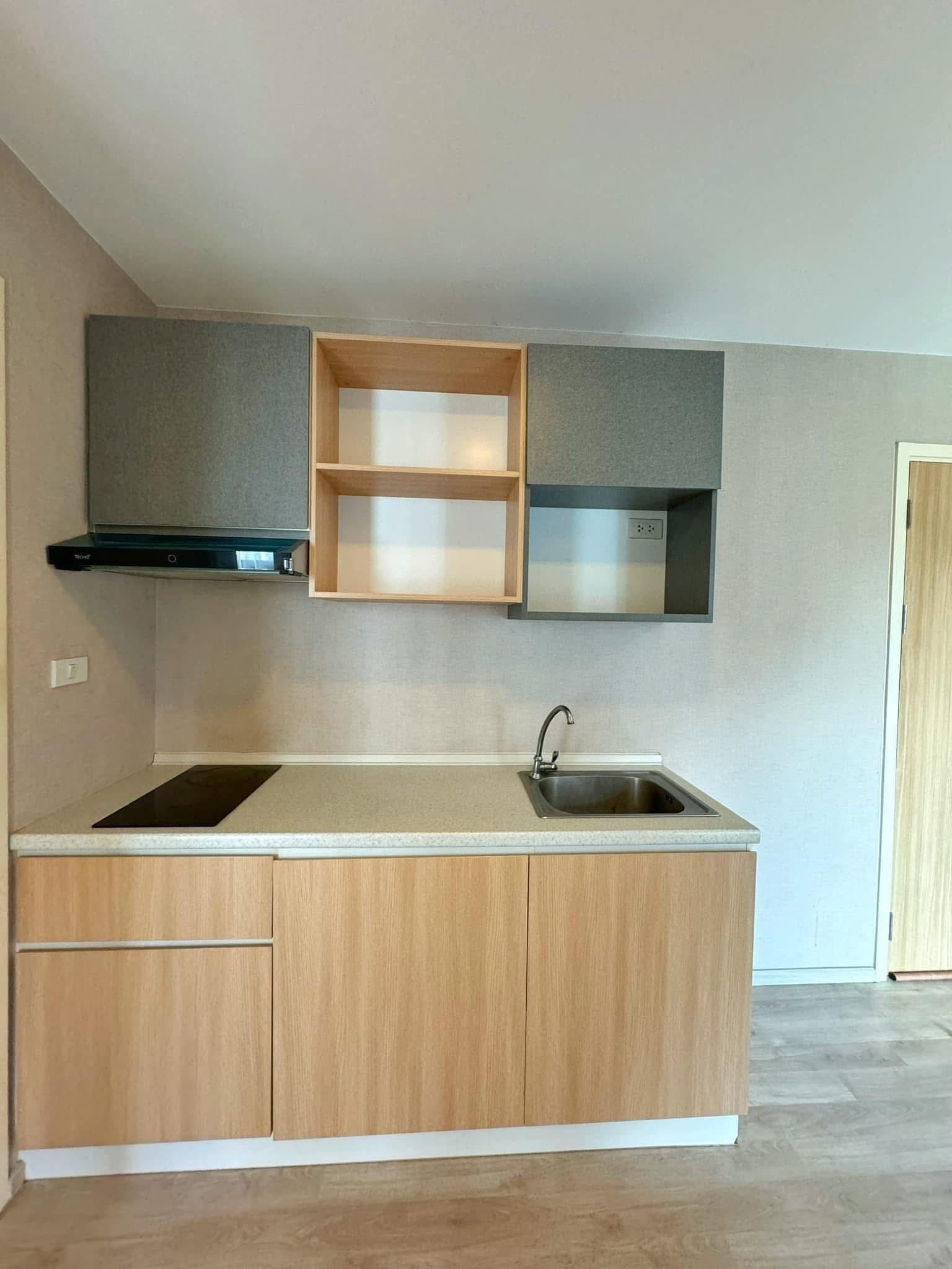 MAXXI CONDO Kitchen zone