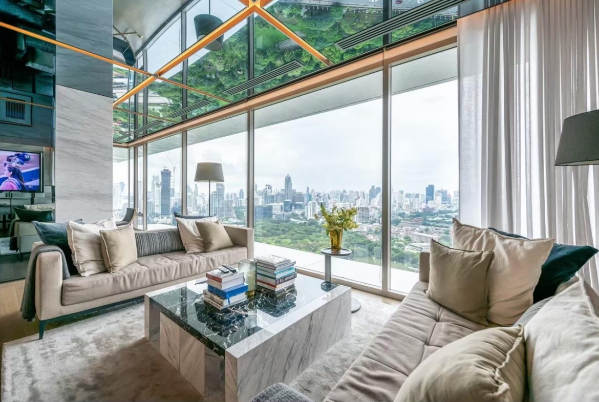 Ultra Luxury 1B1B Condo Living