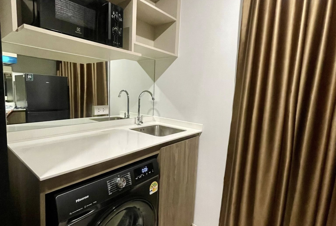 Nue Core Khu Khot Station Kitchen zone