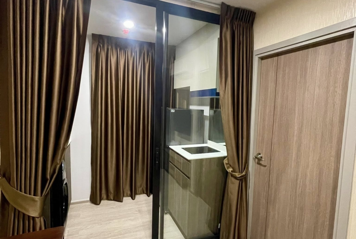 Nue Core Khu Khot Station Kitchen zone