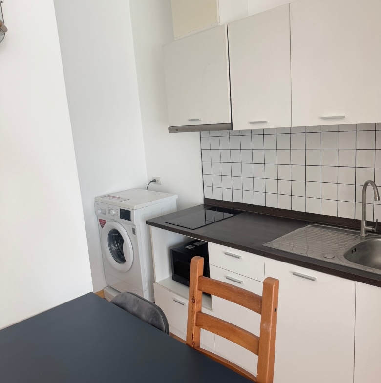 The Lighthouse Sathorn–Chareonnakorn Kitchen zone