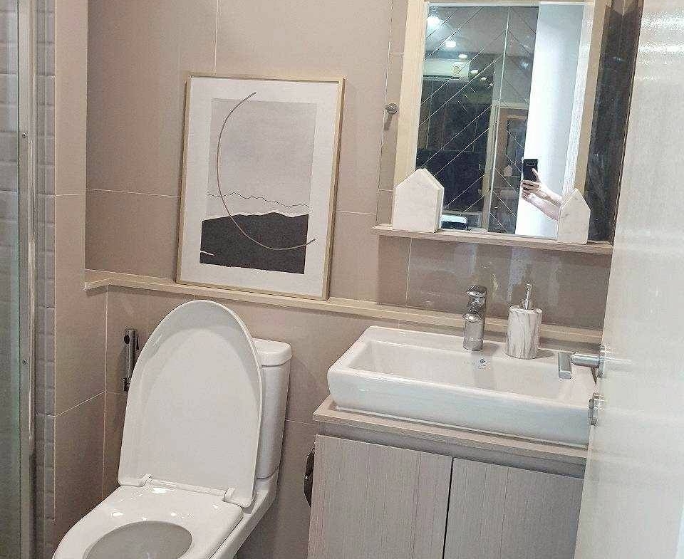 The Tree Charan 30 Bathroom