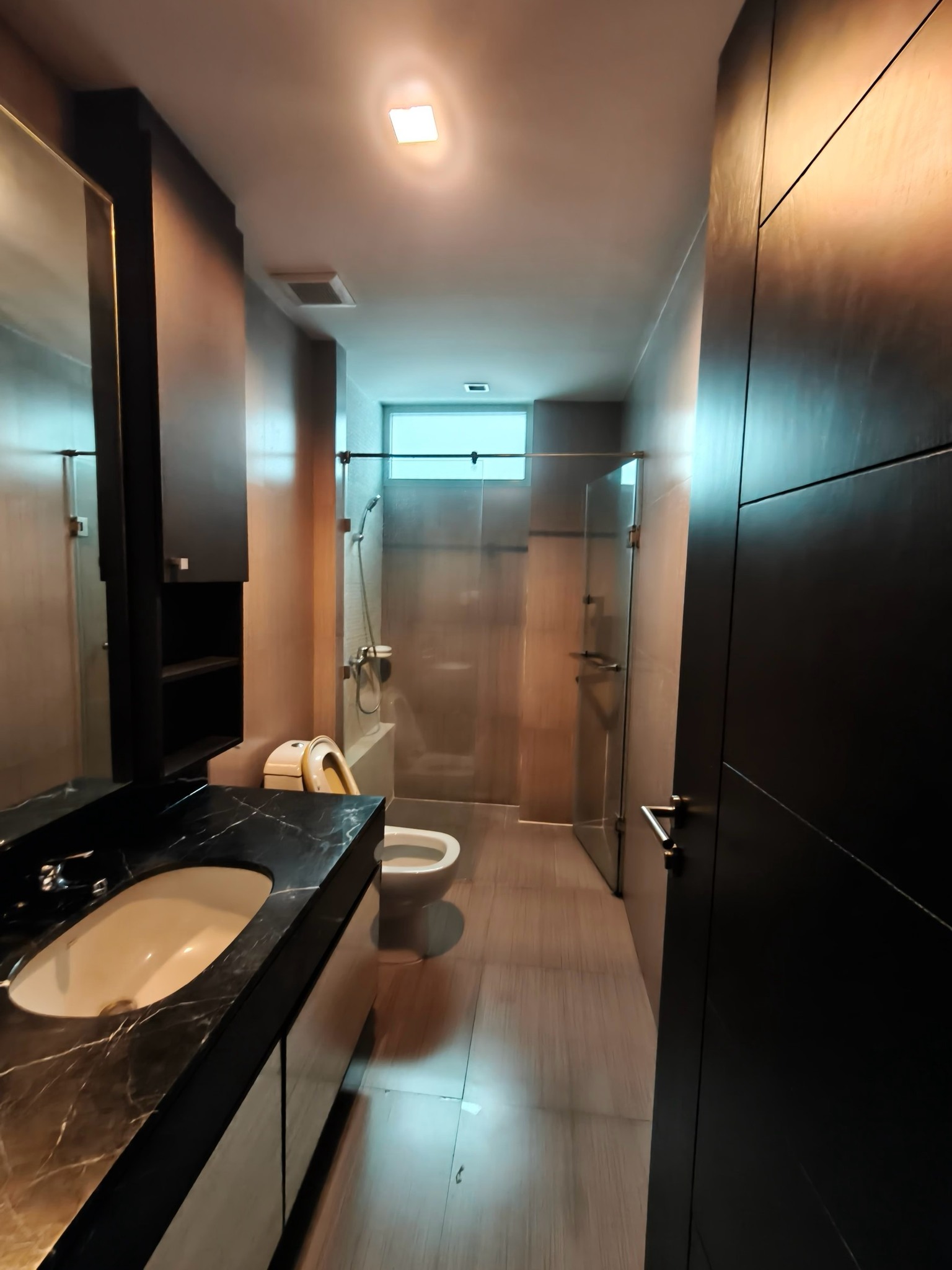 Villa Sikhara Thonglor 25 Bathroom