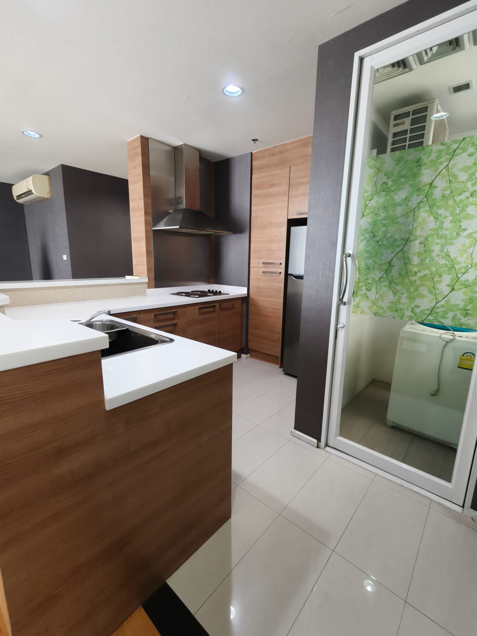 Villa Sikhara Thonglor 25 Kitchen