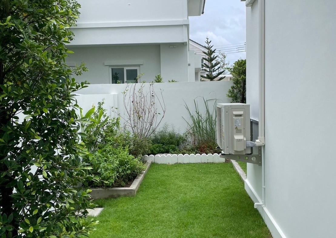 Rent a Modern 2-Storey House at Chaiyapruek Bangna Km.15