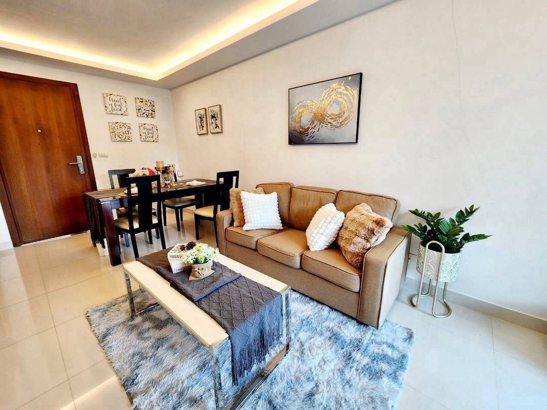 Club Royal Condominium Living