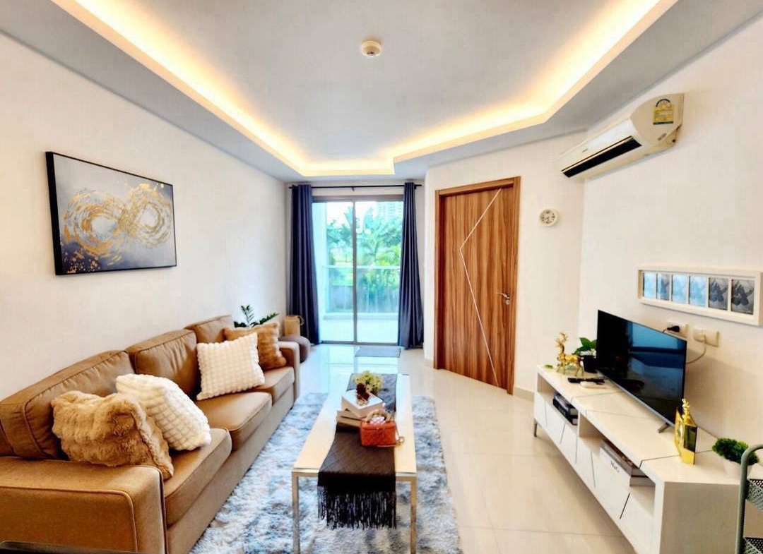 Club Royal Condominium Living