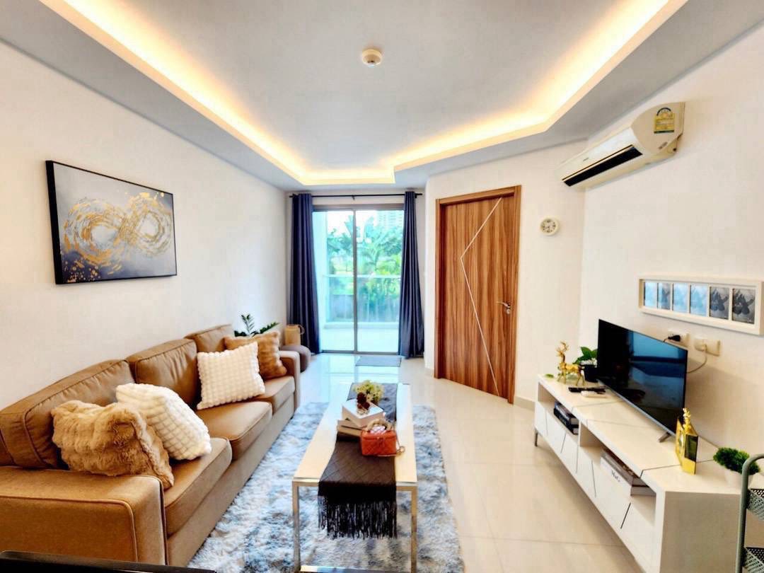 Club Royal Condominium Living