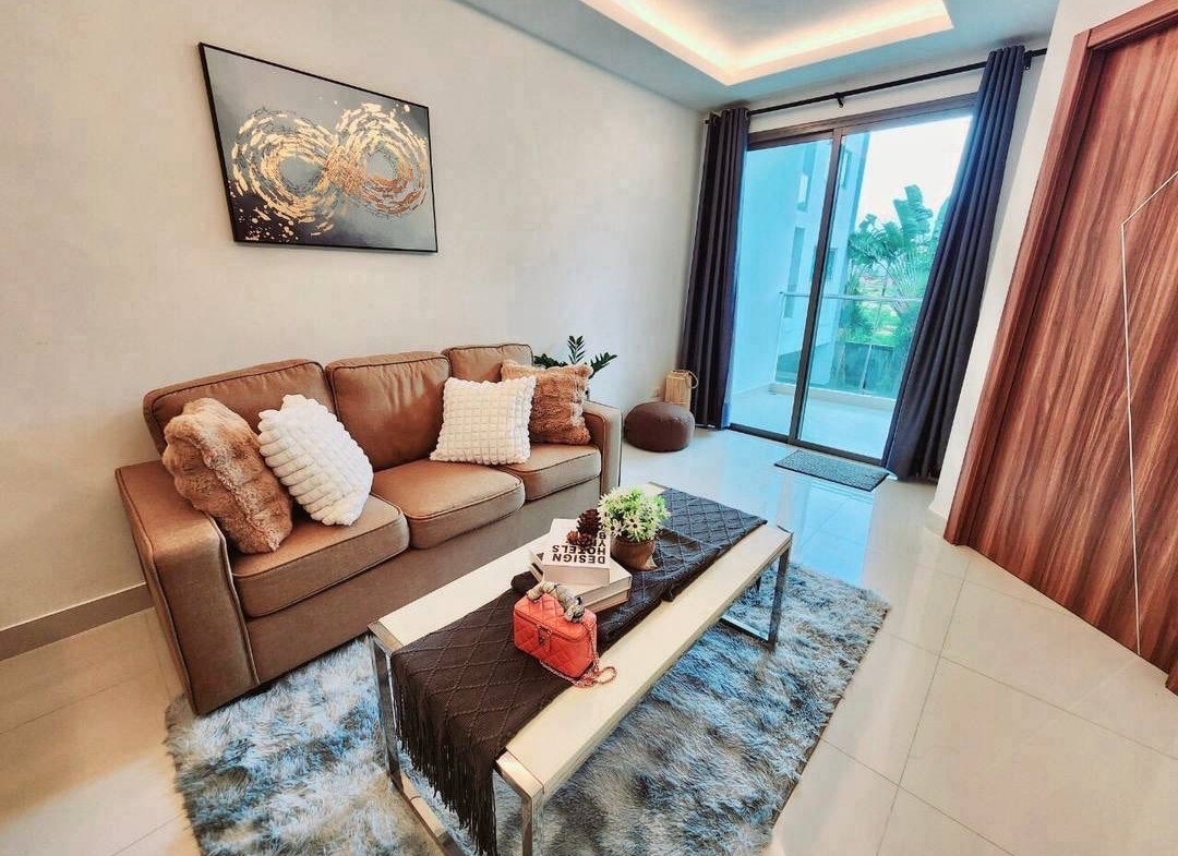 Club Royal Condominium Living