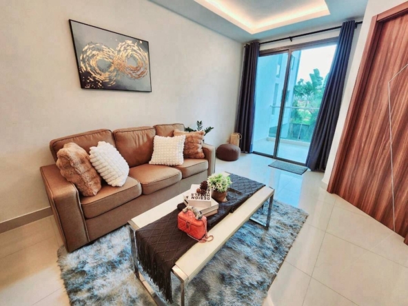 Club Royal Condominium Living