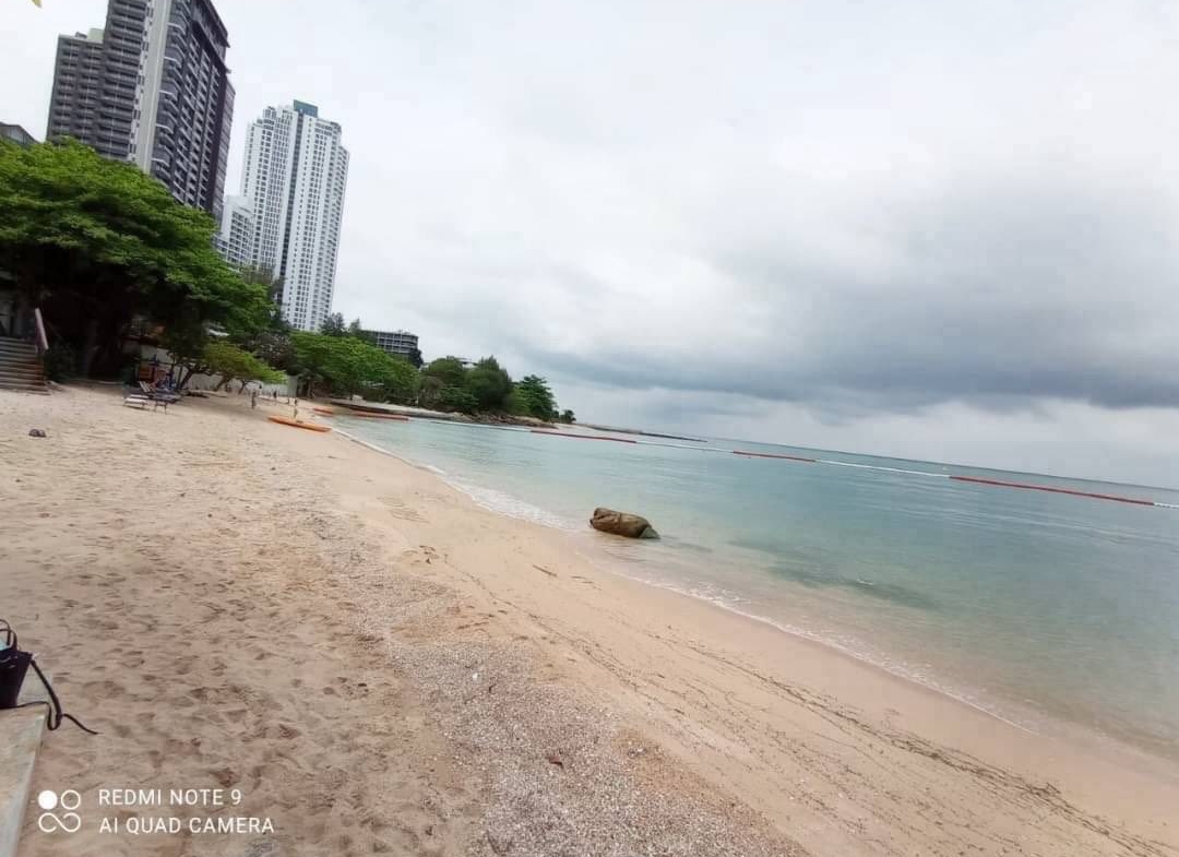 Club Royal Condominium Beach