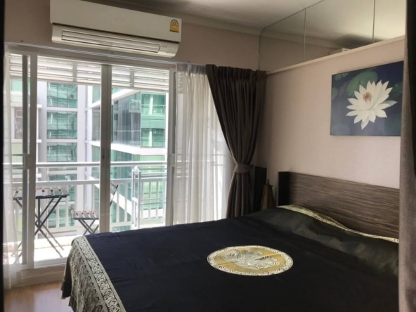 Grand Park View Asoke Bed