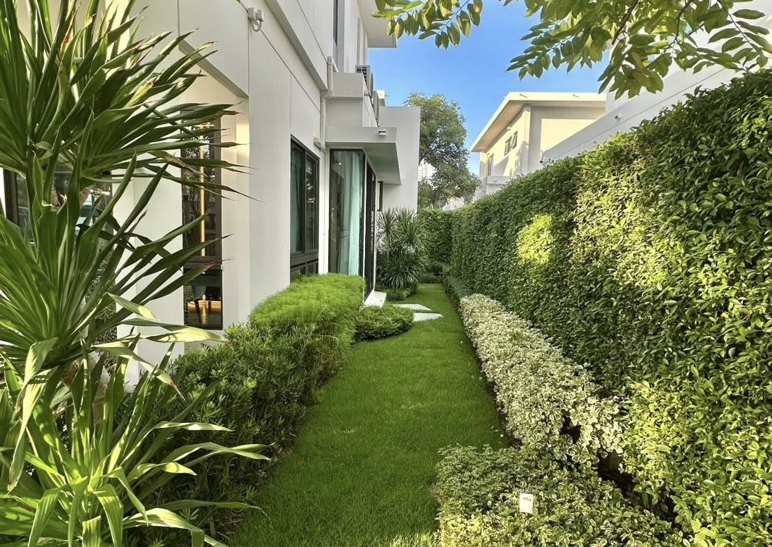 MANTANA Bangna km 15