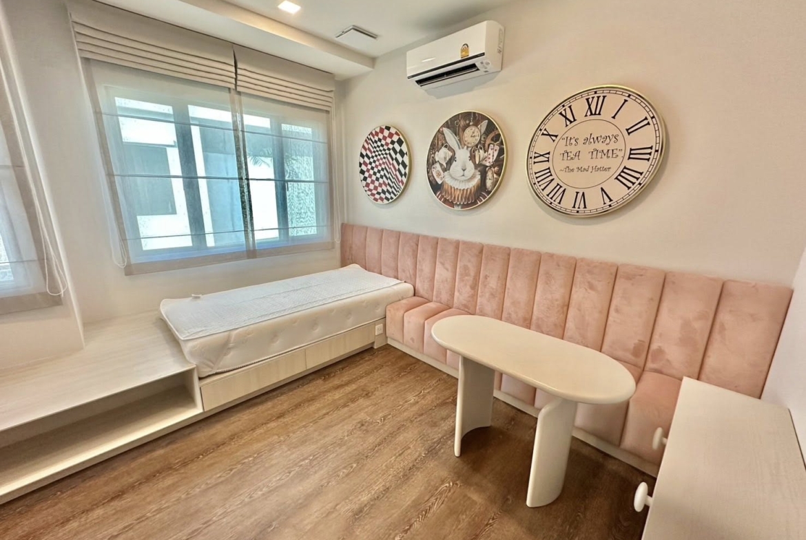 MANTANA Bangna km 15