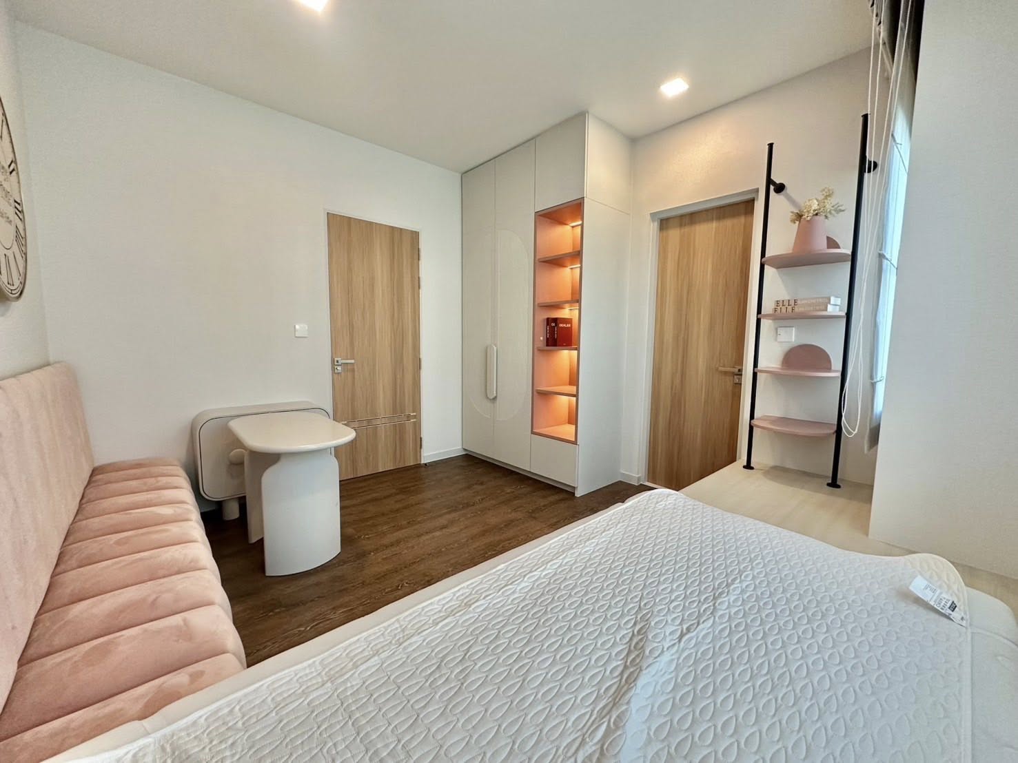 MANTANA Bangna km 15