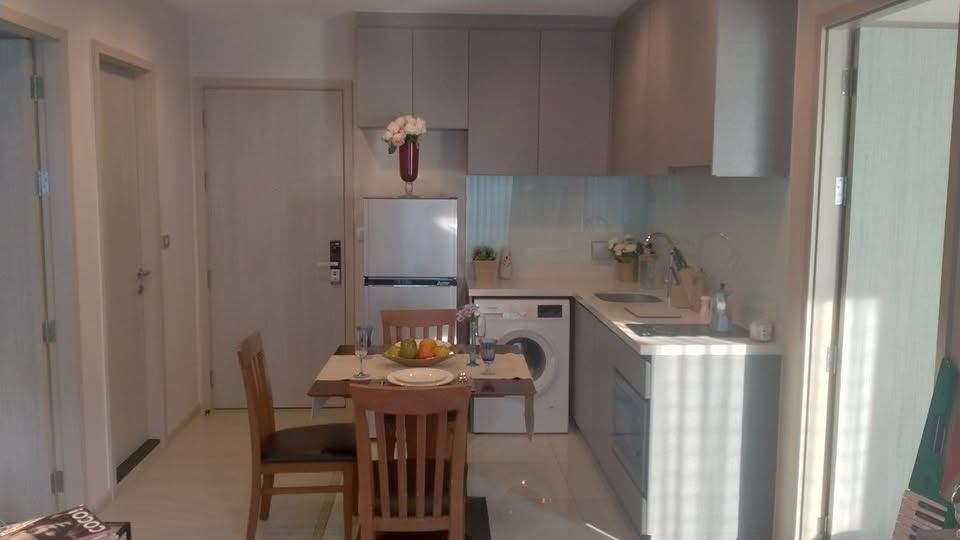Rhythm Sukhumvit 36 - 38 Kitchen zone