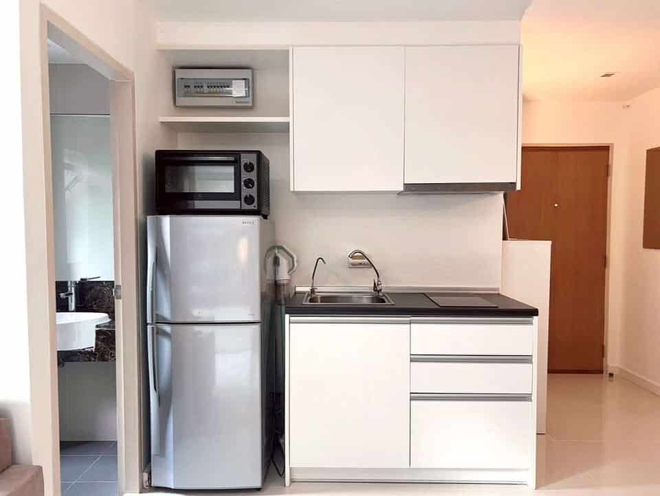 Le Cote Sukhumvit 14 Kitchen Zone