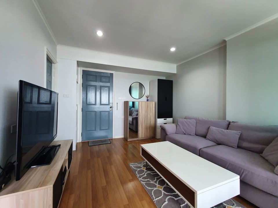 Lumpini Place Phahol–Saphan Khwai Living