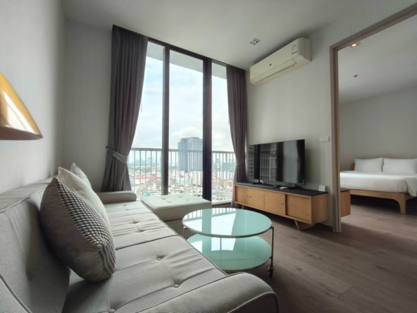 Park Origin Phrom Phong Living