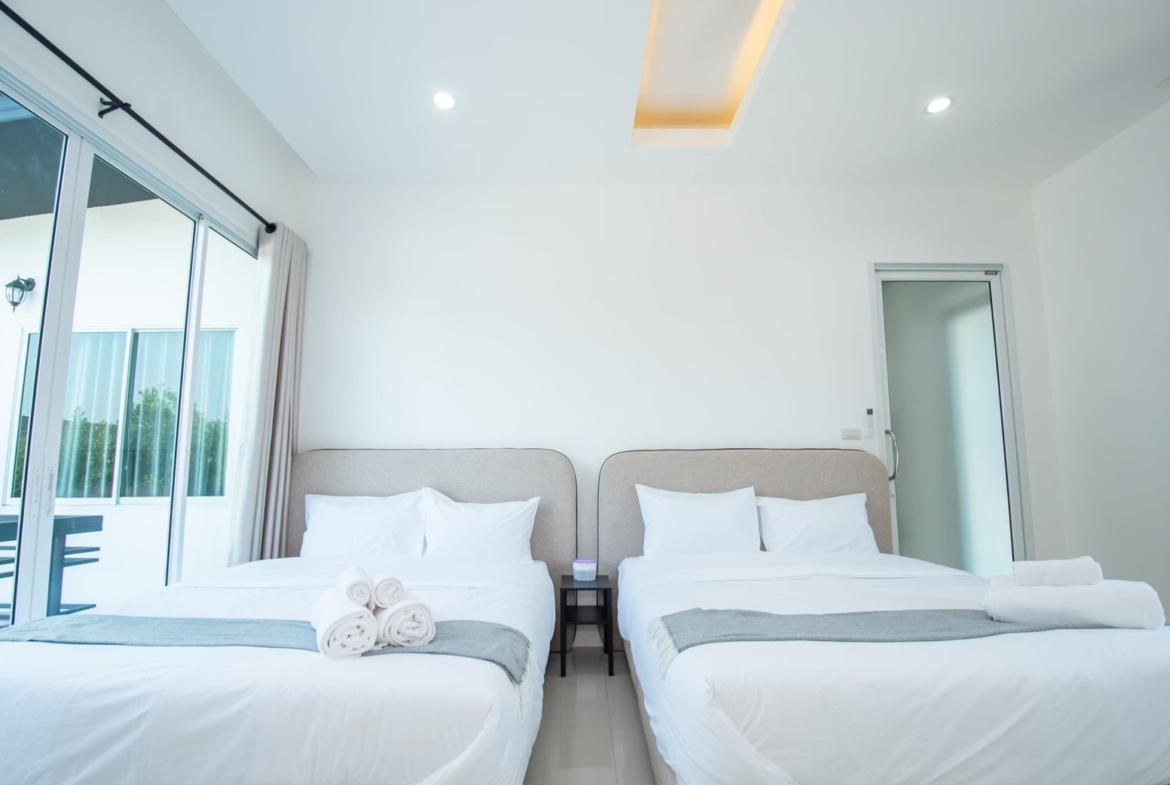 Primo Pool Villa Bed