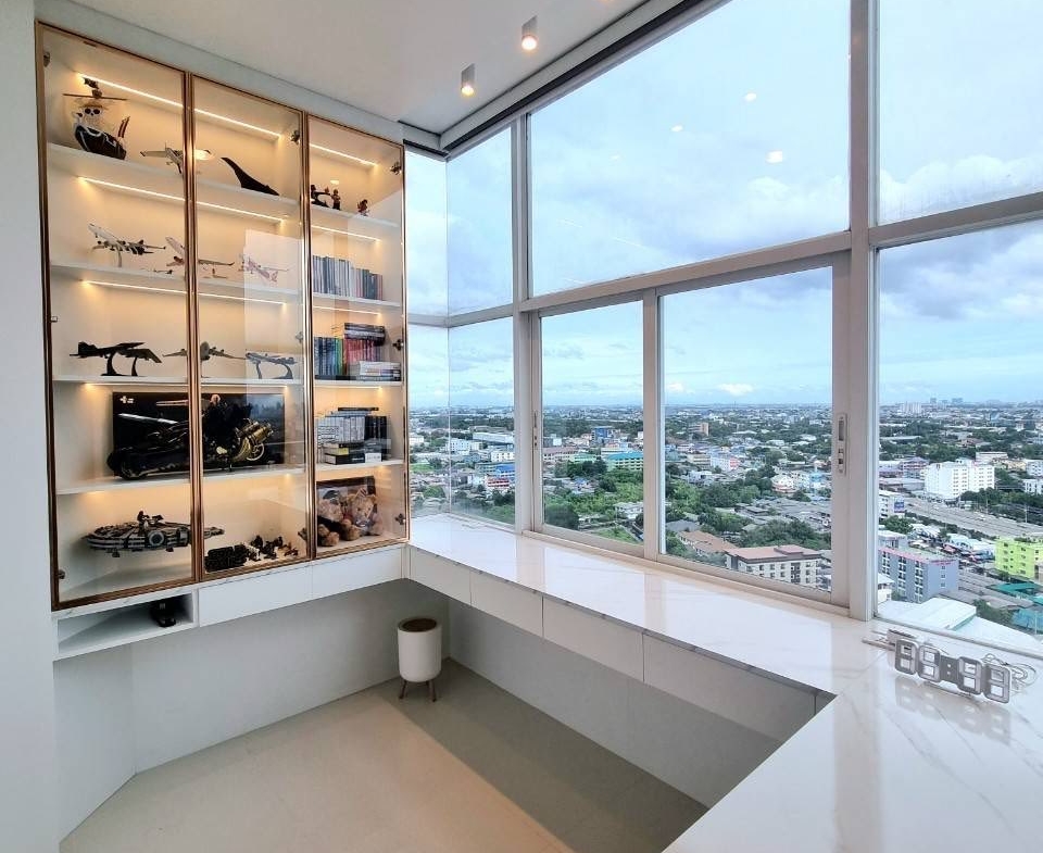 The Four Wings Residence Srinakarin