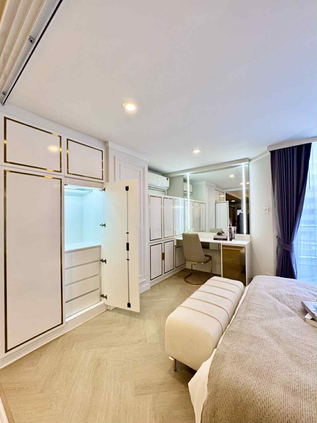 Supalai Place Sukhumvit 39