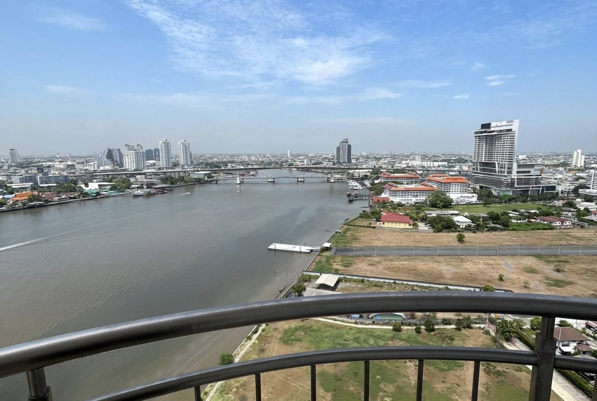 Supalai River Resort