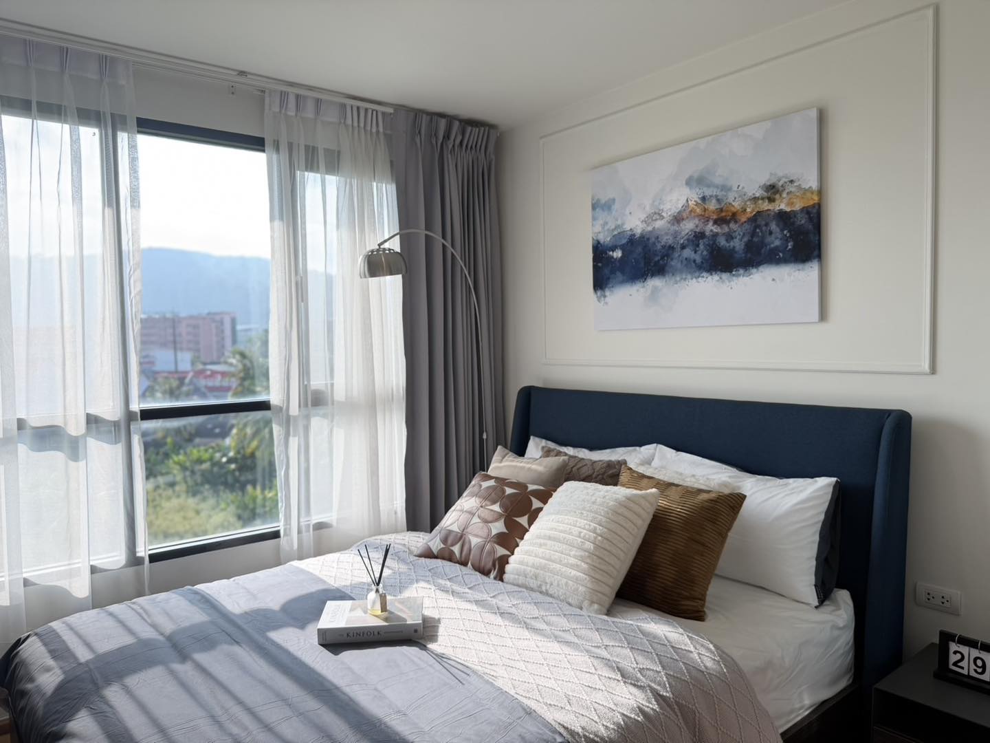 Bedroom Centrio Condominium floor 6