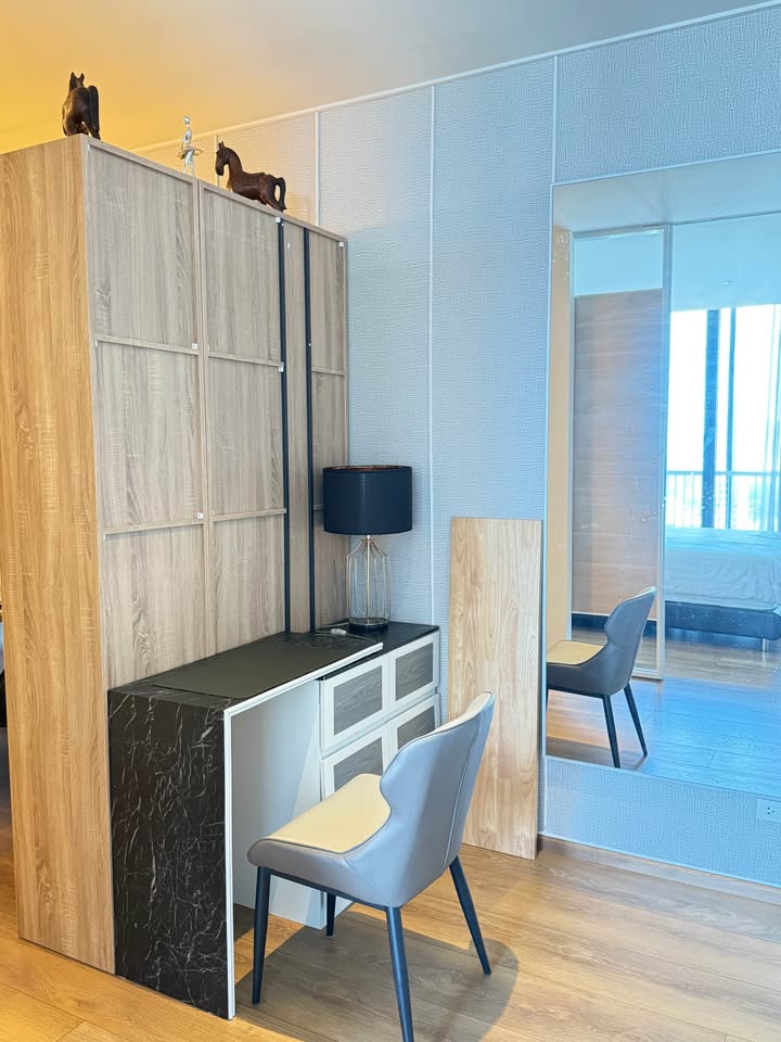 Park Origin Phrom Phong