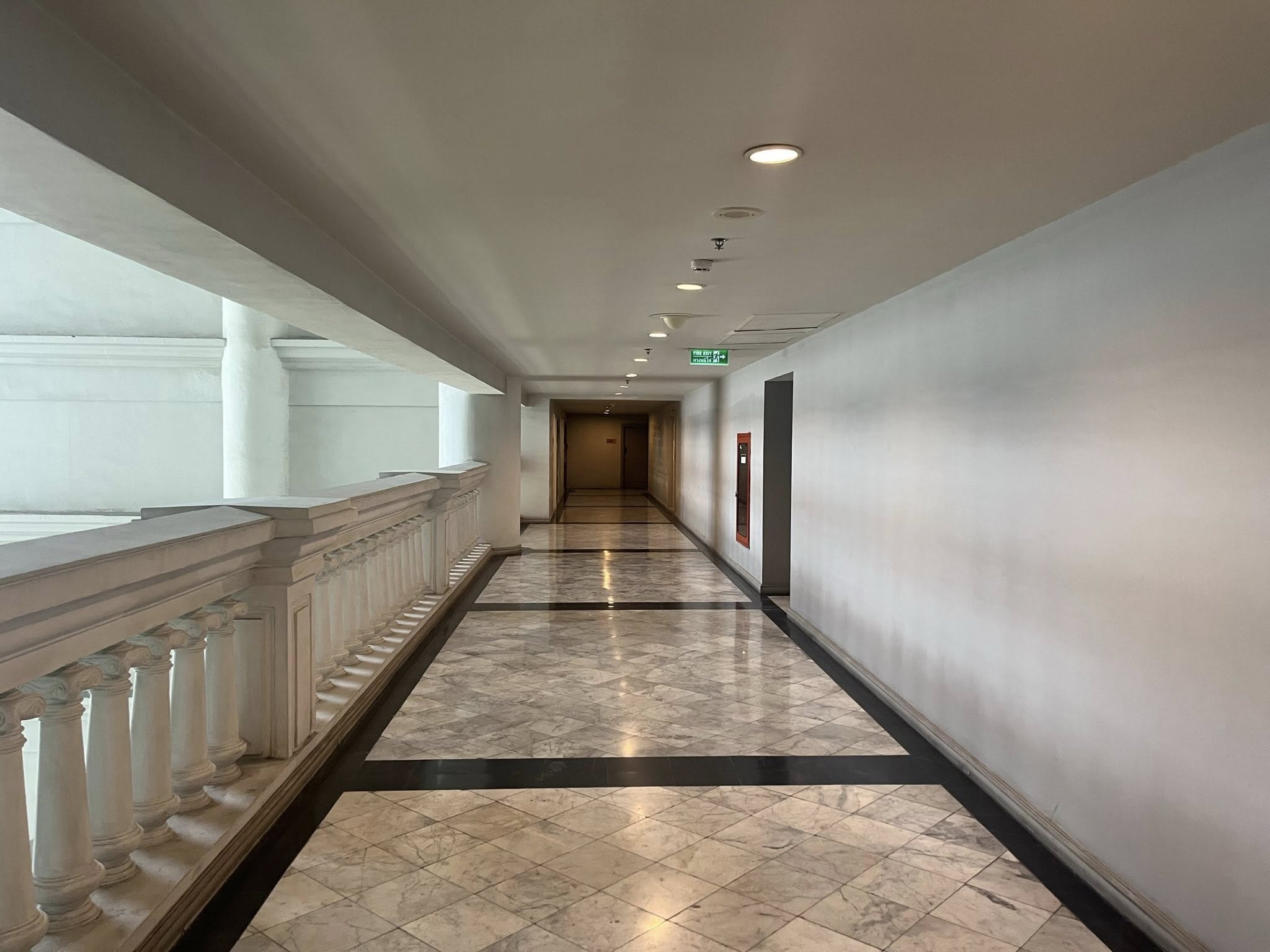 State Tower – 1 Bedroom, 30th Floor