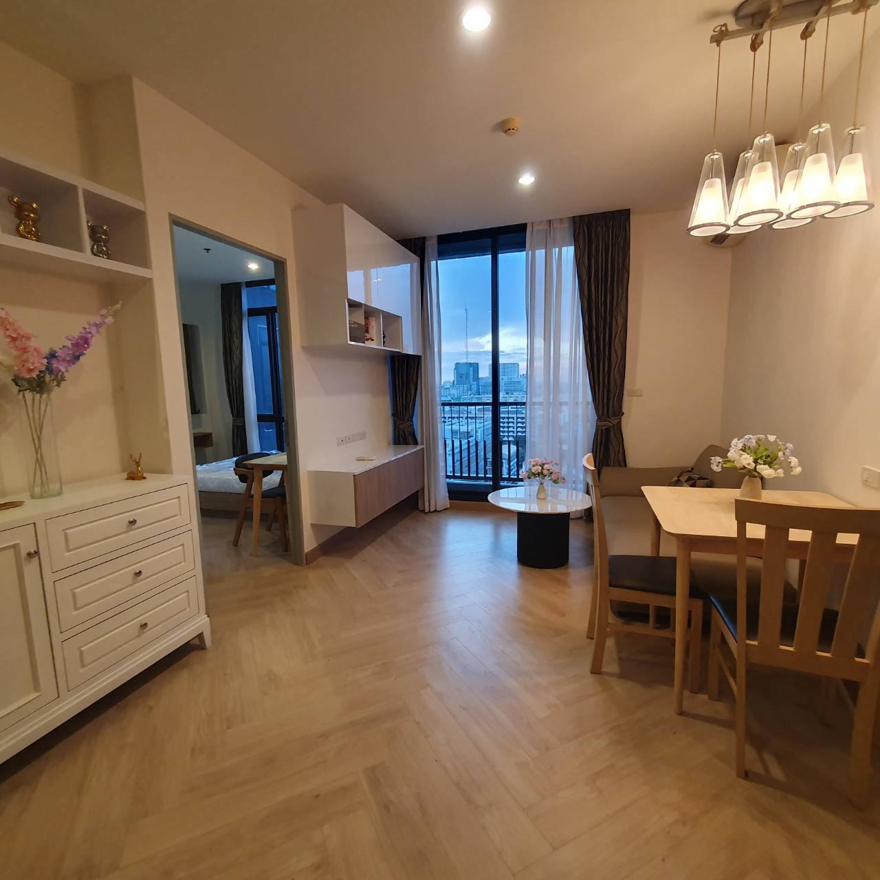 The Capital Ratchaprarop-Vibhavadi – Corner Unit, 14th Floor