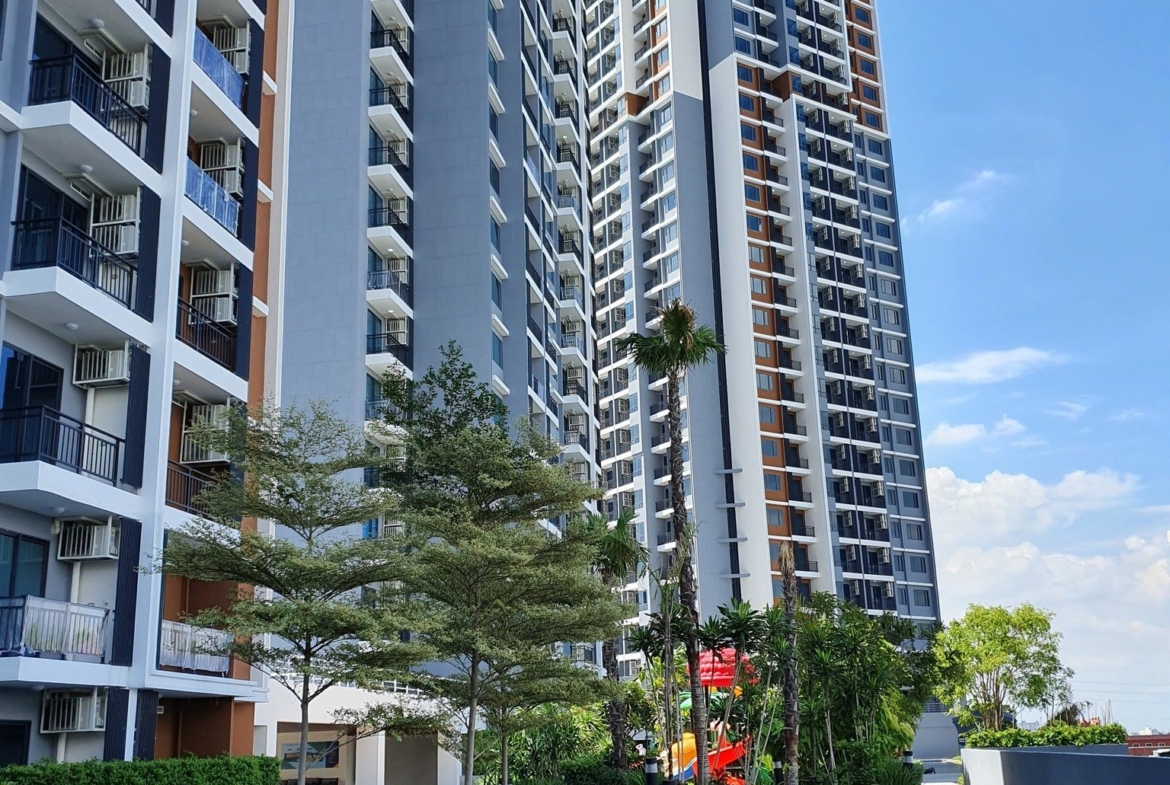 Aritsan Ratchada Condominium for Sale