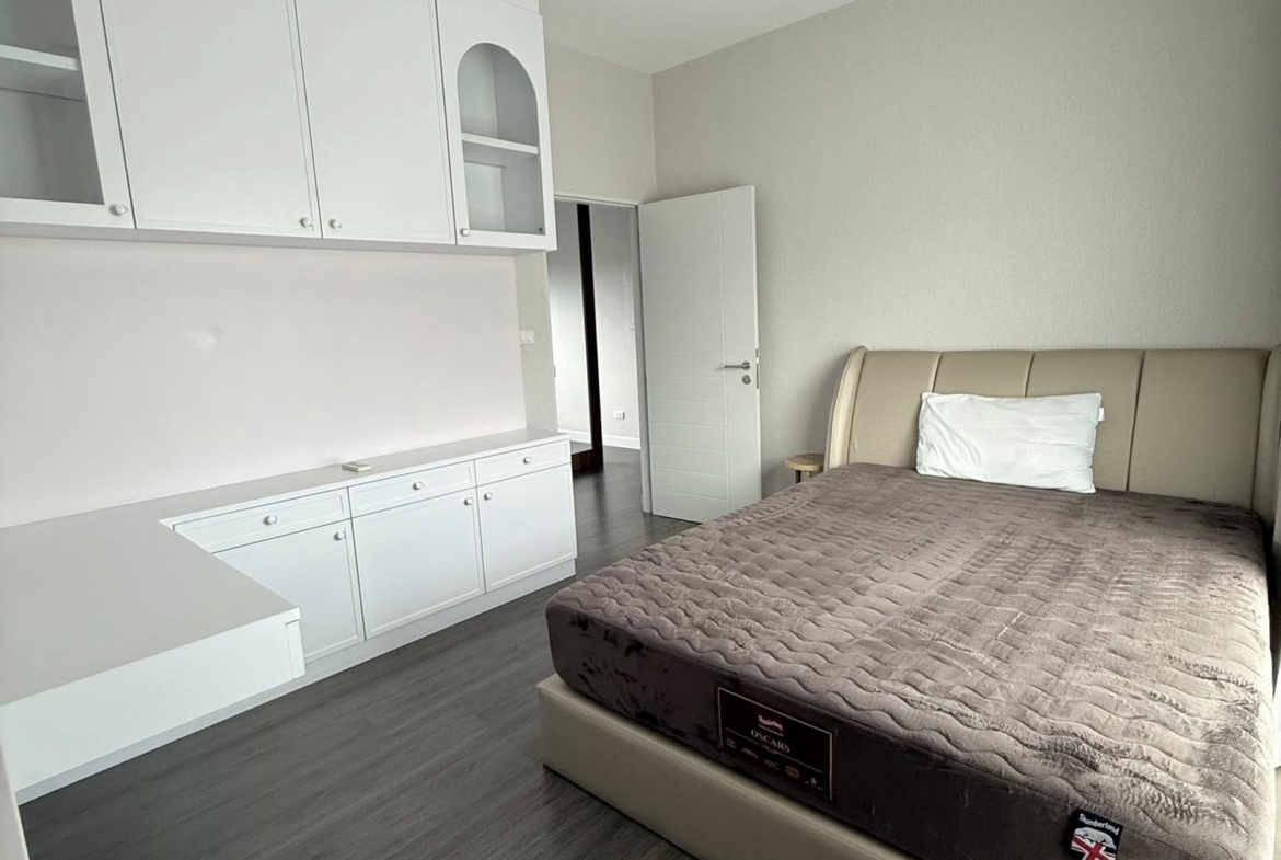 Bangkok Boulevard Signature Ladproa-Serithai