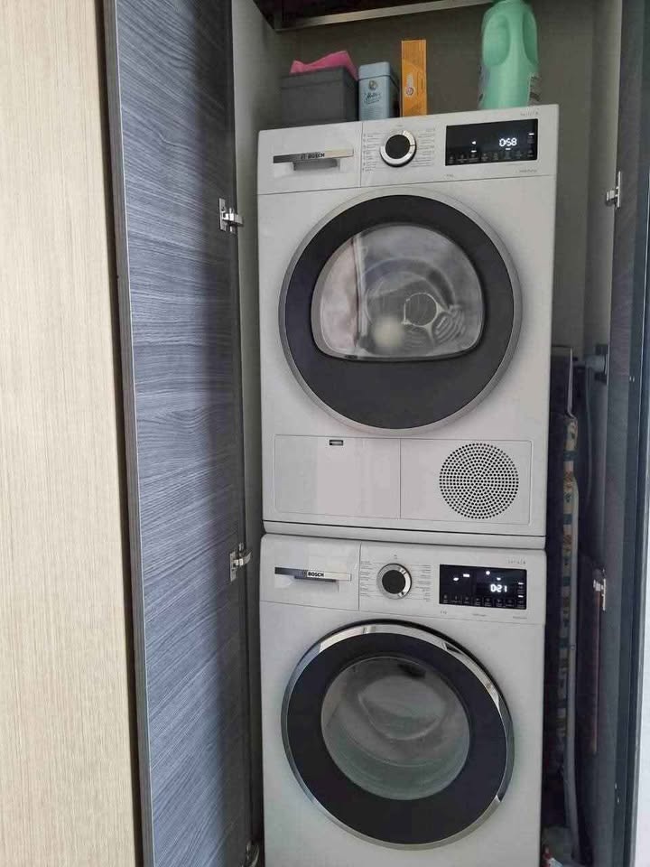 The Esse Asoke (Floor 37)