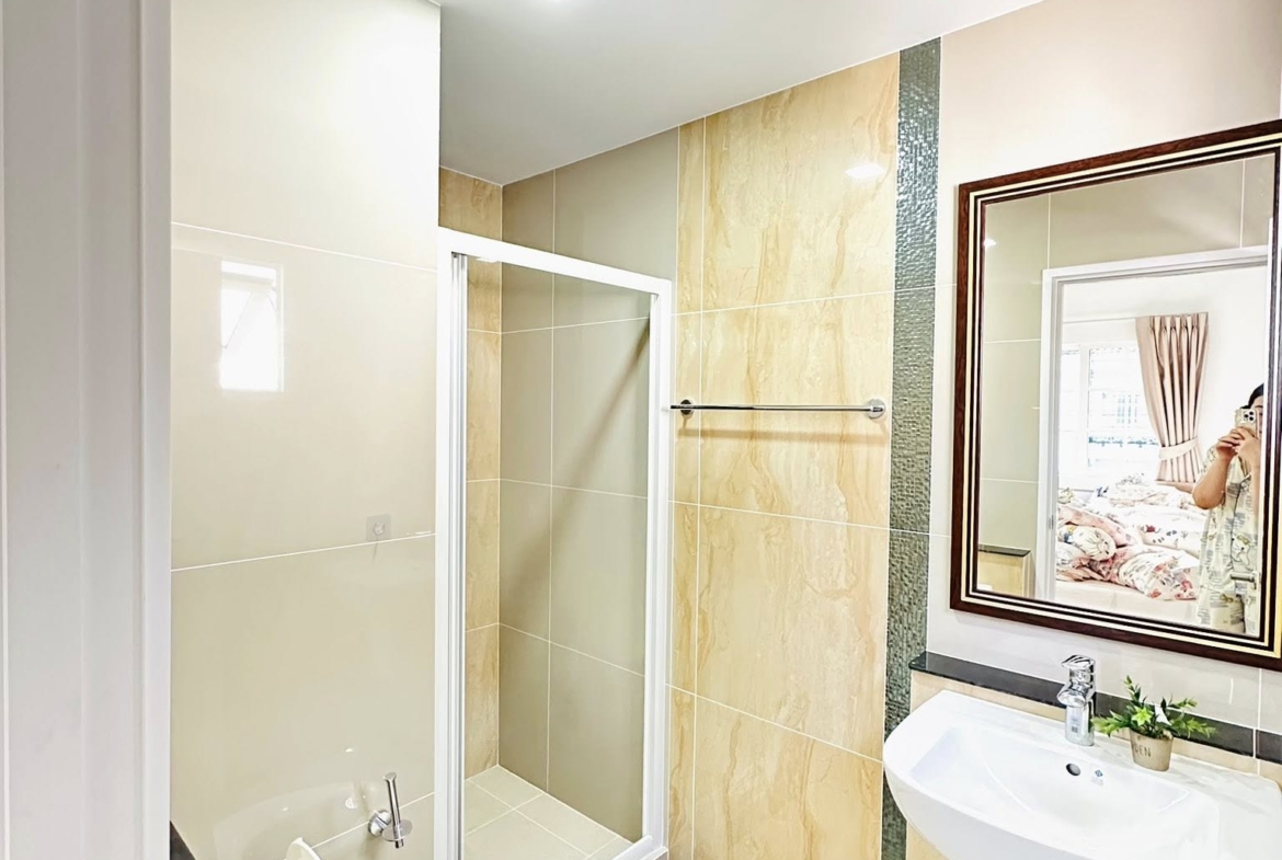 Golden Neo Sukhumvit–Lasalle (Sukhumvit 113)