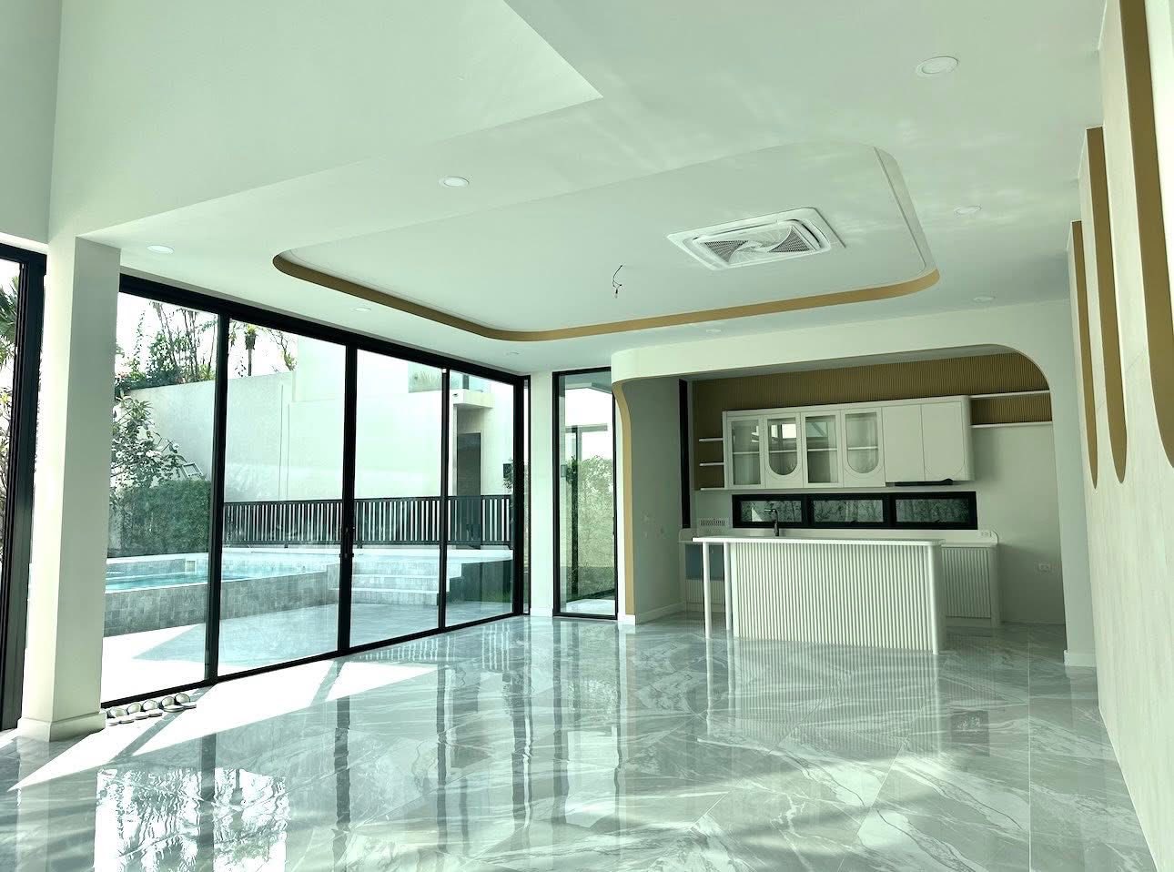 Luxury Pool Villa for Sale at The Master Ekkamai – Ramintra